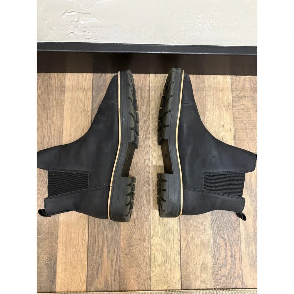 TOMS‎ Laguna Chelsea Boots Mens 11 Black Leather Lug Sole Cap Toe 10018632